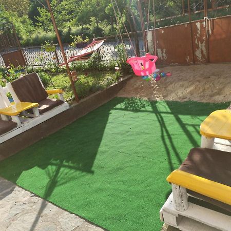 Guest Rooms Profirov Zlatograd Ngoại thất bức ảnh