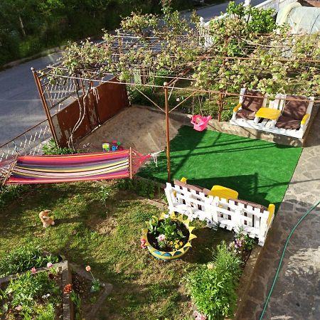 Guest Rooms Profirov Zlatograd Ngoại thất bức ảnh