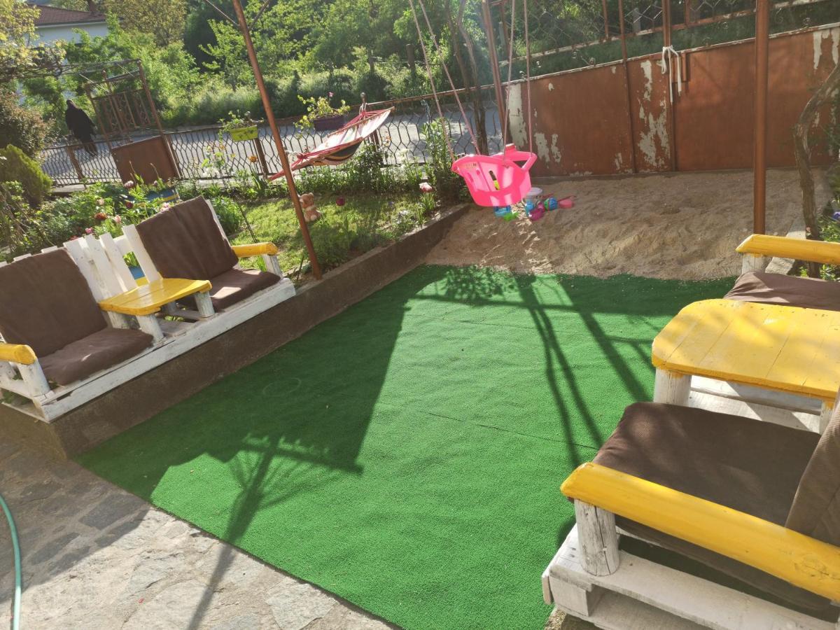 Guest Rooms Profirov Zlatograd Ngoại thất bức ảnh