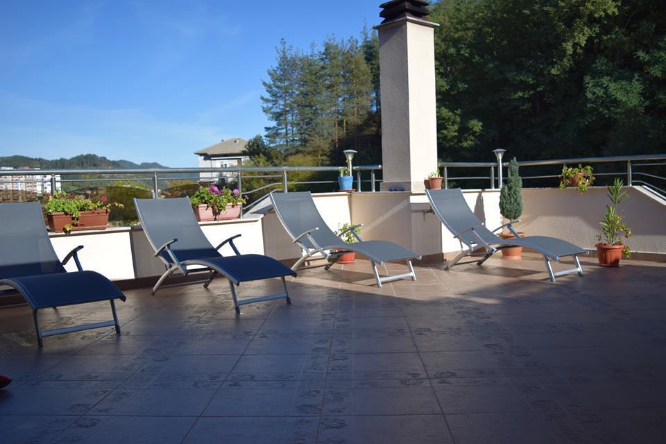 Guest Rooms Profirov Zlatograd Ngoại thất bức ảnh
