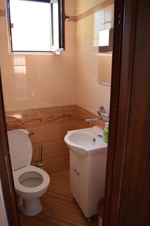 Guest Rooms Profirov Zlatograd Ngoại thất bức ảnh
